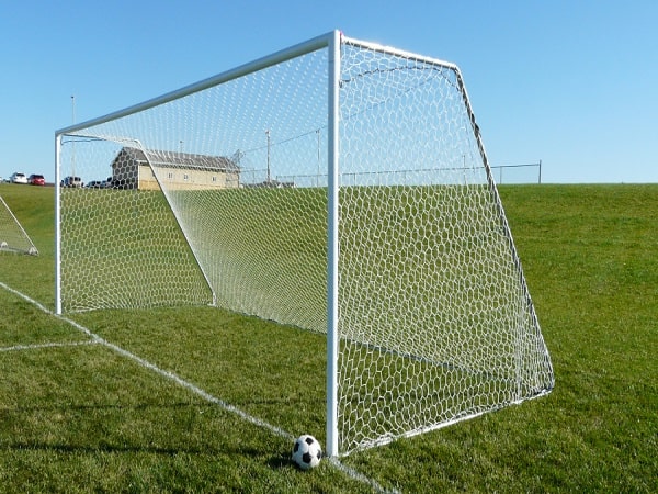Kích thước khung thành bóng đá 11 người là bao nhiêu?